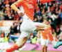 SEASIDERS’ EVANS LEADS BY EXAMPLE